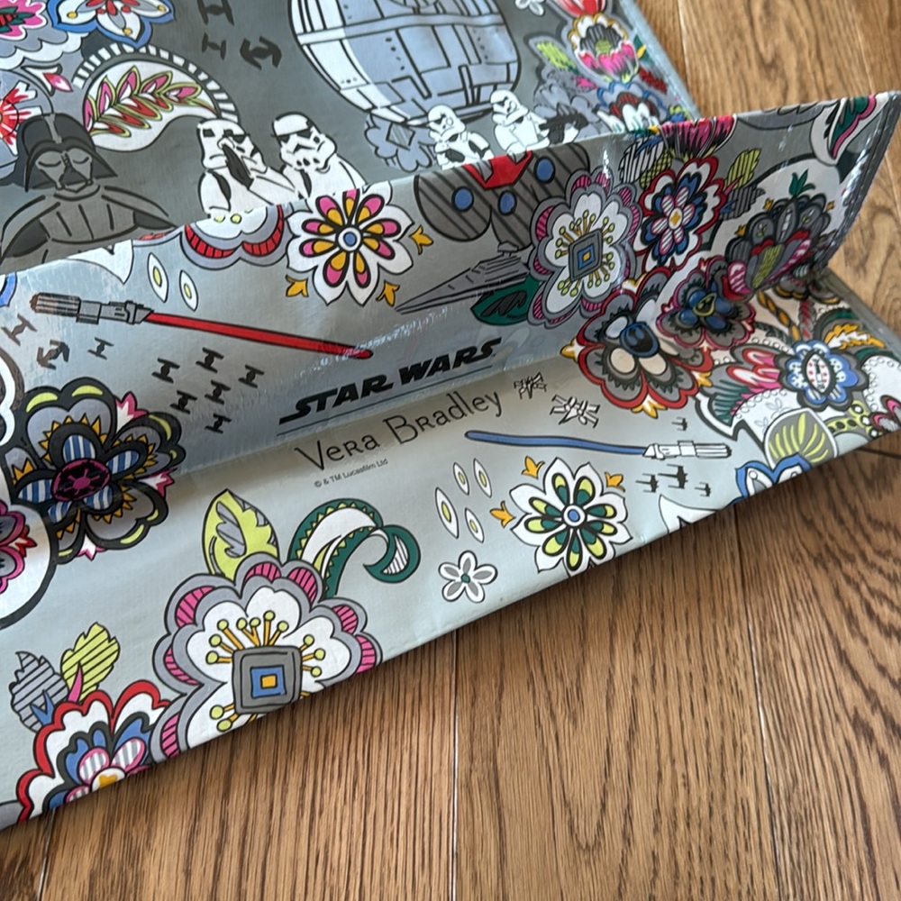 NEW Vera Bradley Star Wars Far Far Away reusable market tote NWT - Picture 5 of 7
